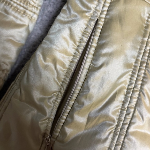 Y2K Jessica Simpson Belted Gold Puffer Coat Size Small - Picture 7 of 7